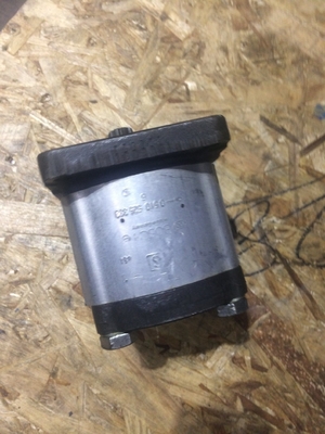 Paver-Anwendung Getriebe Pumpe Hydraulische Verteiler kommerzielle P50 für die glatte Ölverteilung