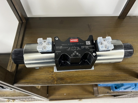 Gleichspannungs-Solenoidventildruck Gewöhnliche Temperatur Hydraulische Teile Dg4V-3-6c-M-U-H7-69-En124